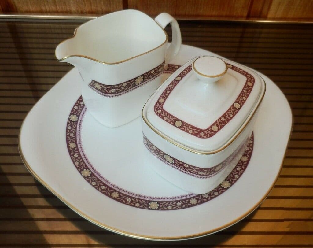 Royal Doulton 1970s vintage Minuet bone china set — image 2 of 4