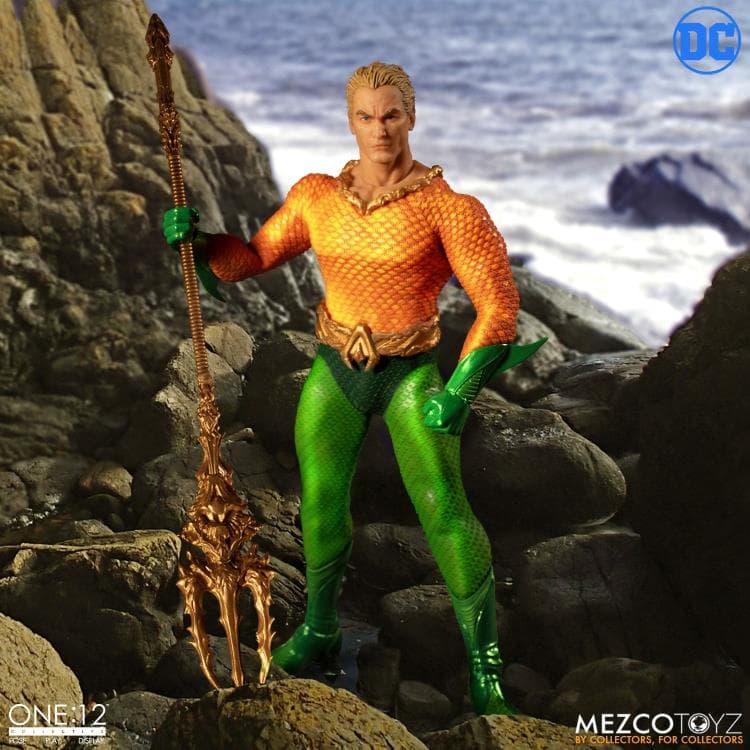 (RELEASED) DC COMICS ONE:12 COLLECTIVE AQUAMAN — image 1 of 8