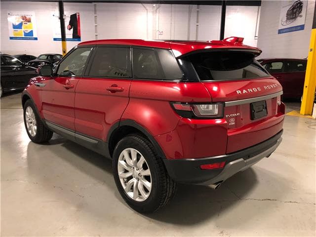 2018 Land Rover Range Rover Evoque SE — image 5 of 10