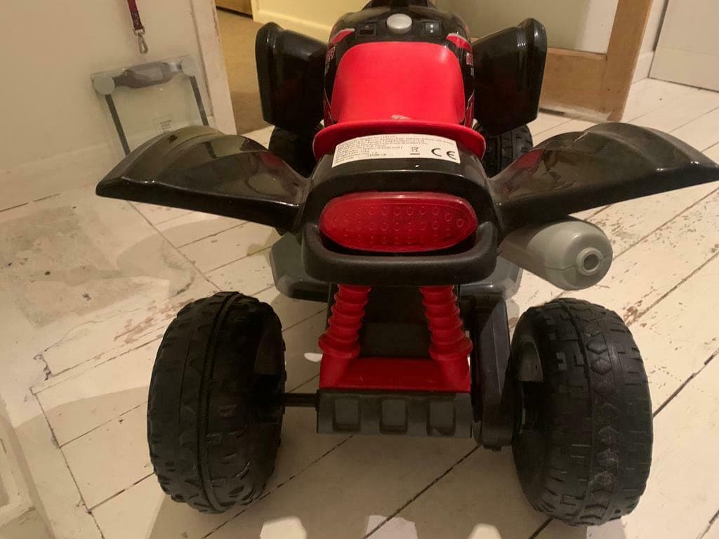 Kids electric quad — image 3 of 3