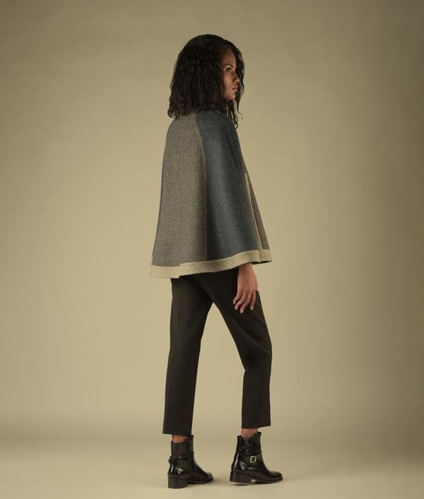 Color Blocked Reversible Cape J15172 C001 — image 2 of 4