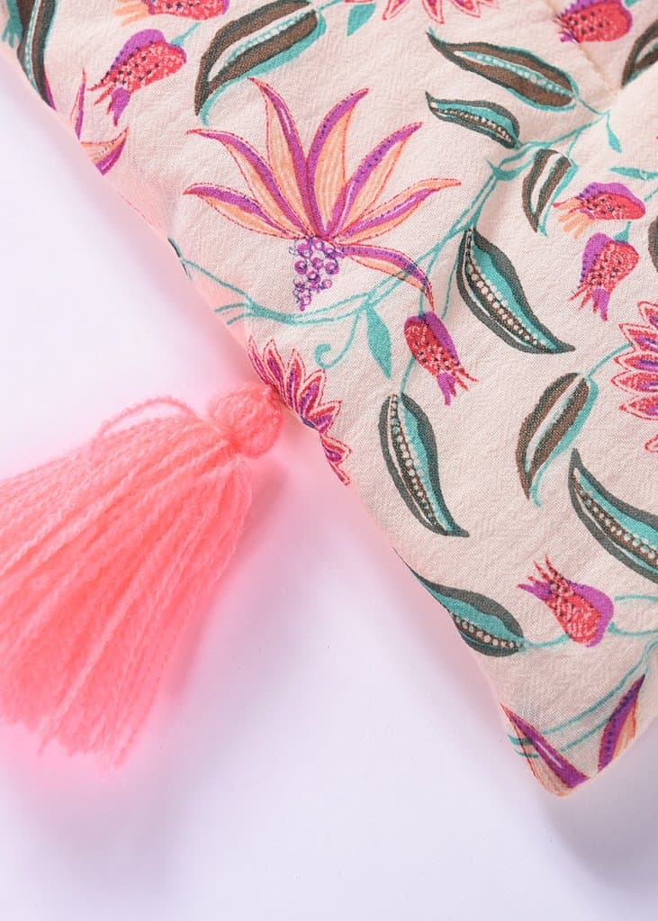 FLORAL QUILTED BLANKET - BLUSH — image 5 of 5