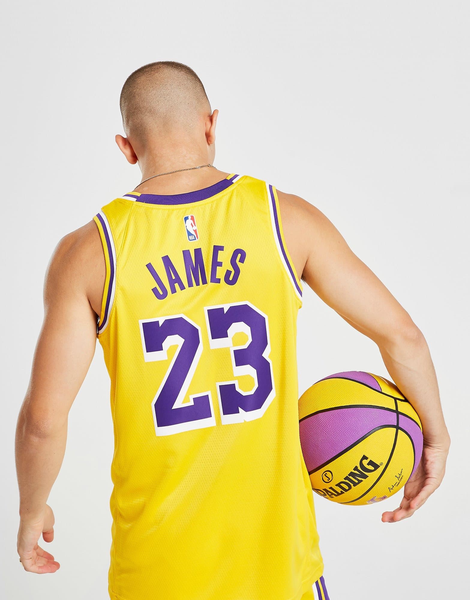 Nike NBA Los Angeles Lakers Swingman James #23 Jersey — image 3 of 3