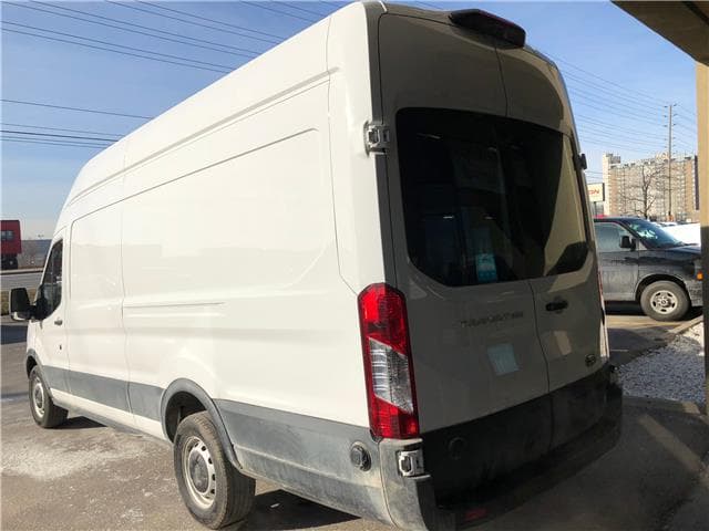 2019 Ford Transit-250 — image 5 of 8