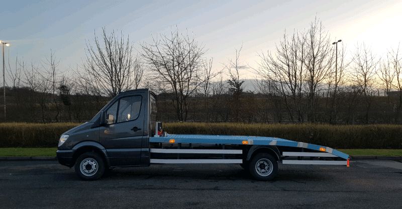 5 TON RECOVERY TRUCK — image 3 of 7