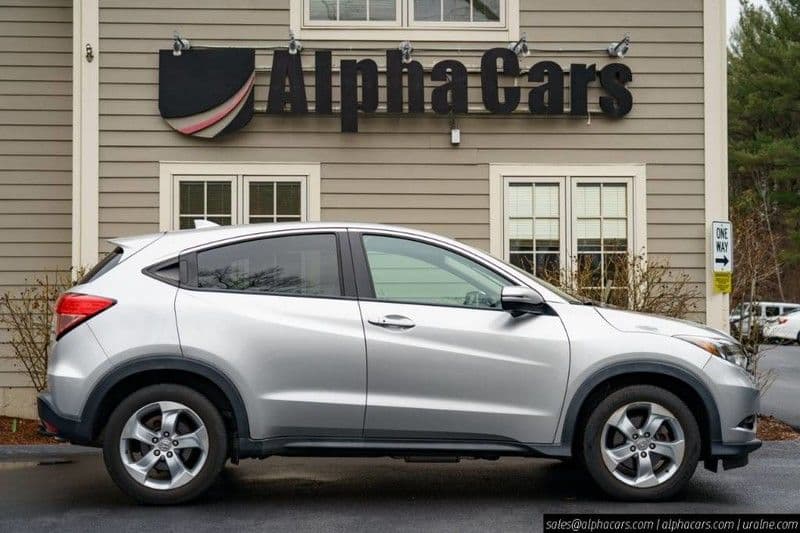 2016 Honda HR-V EX — image 3 of 12