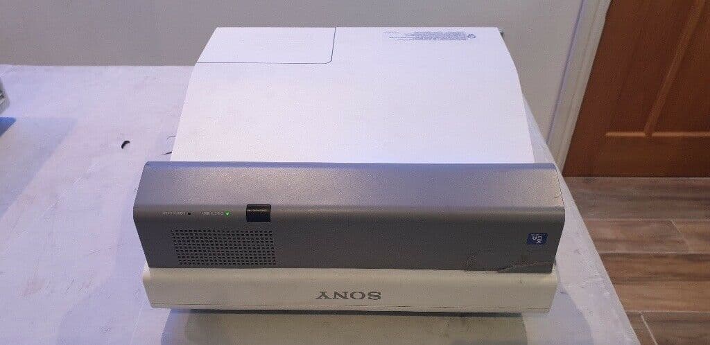 Sony Ultra Projector — image 2 of 6
