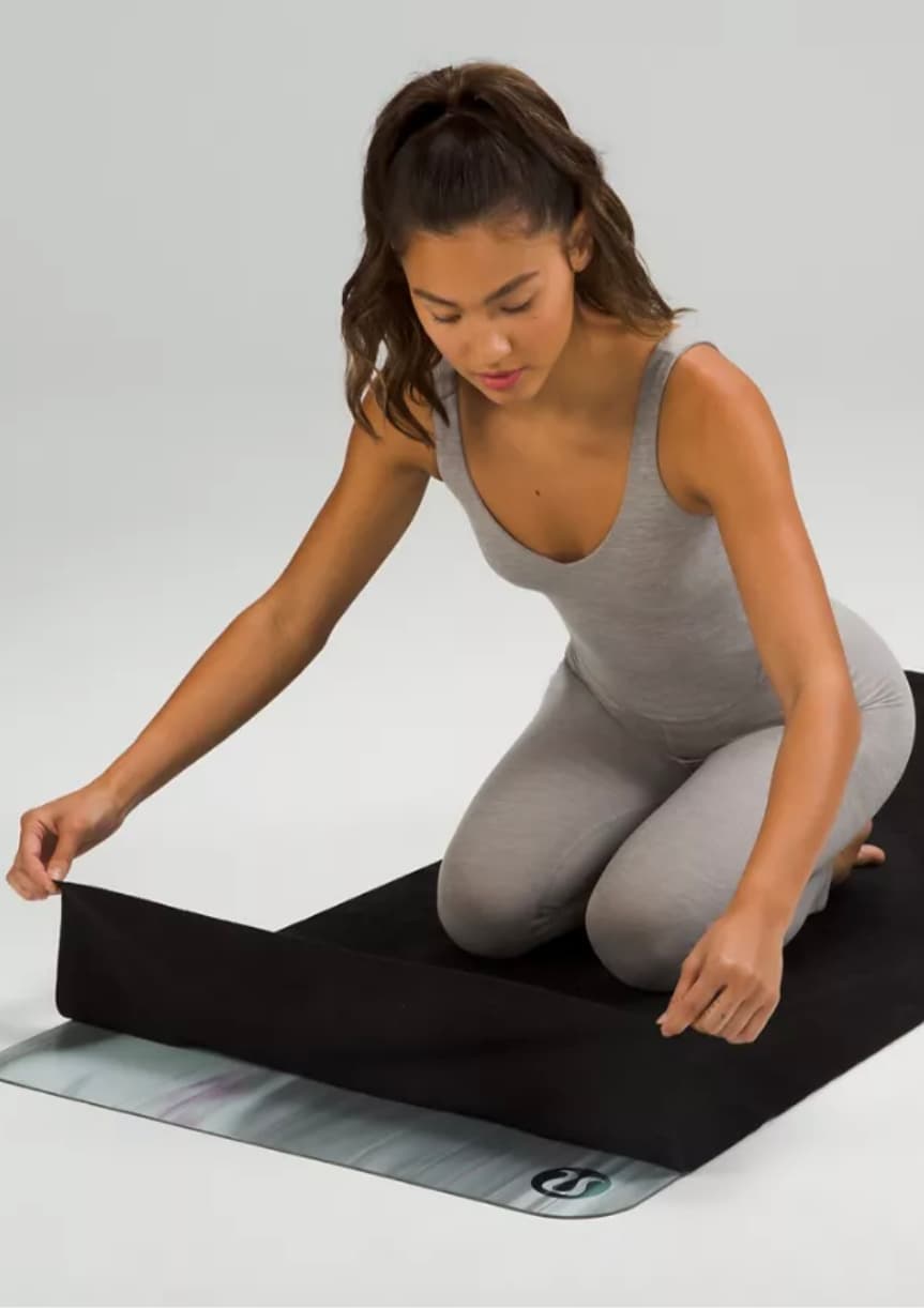 The Towel  DESIGNED FOR YOGA AND TRAINING — image 2 of 2