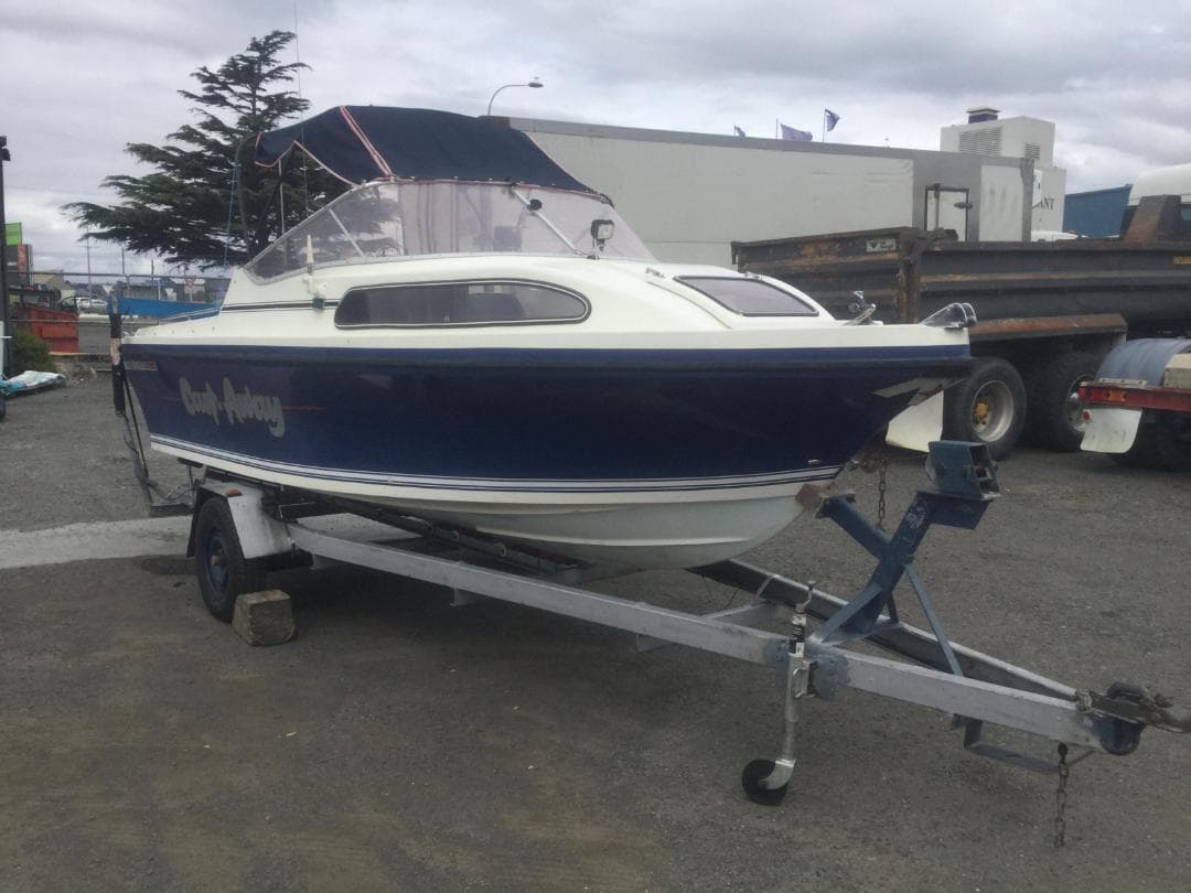 3603M : 1999 Fi-Glass Warrior Boat on Local Trailer — image 3 of 3