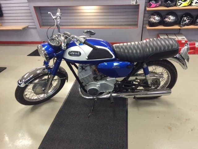 CONSIGNMENT SALE: 1968 YAMAHA YR2 350 GRAND PRIX — image 1 of 5