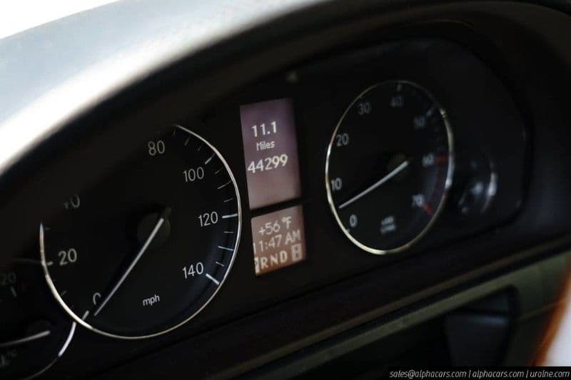 2012 Mercedes-Benz G550 4Matic — image 3 of 10